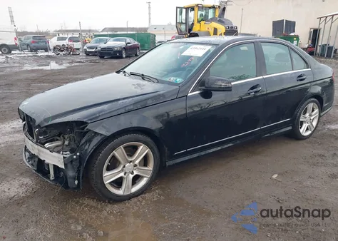 2010 Mercedes-Benz C 300 Sport 4Matic из США, поврежденный, VIN WDDGF8BB4AR089861